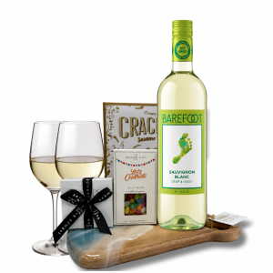 24/7 Lovers Wine Gift Basket