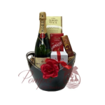 Holiday Gift Baskets for Clients That Strengthen Business Connections