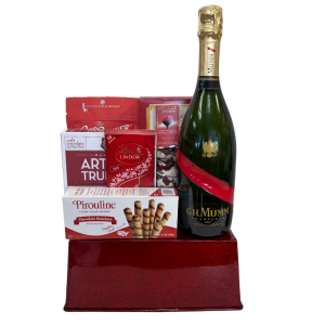 Blush & bubbly Gift Basket