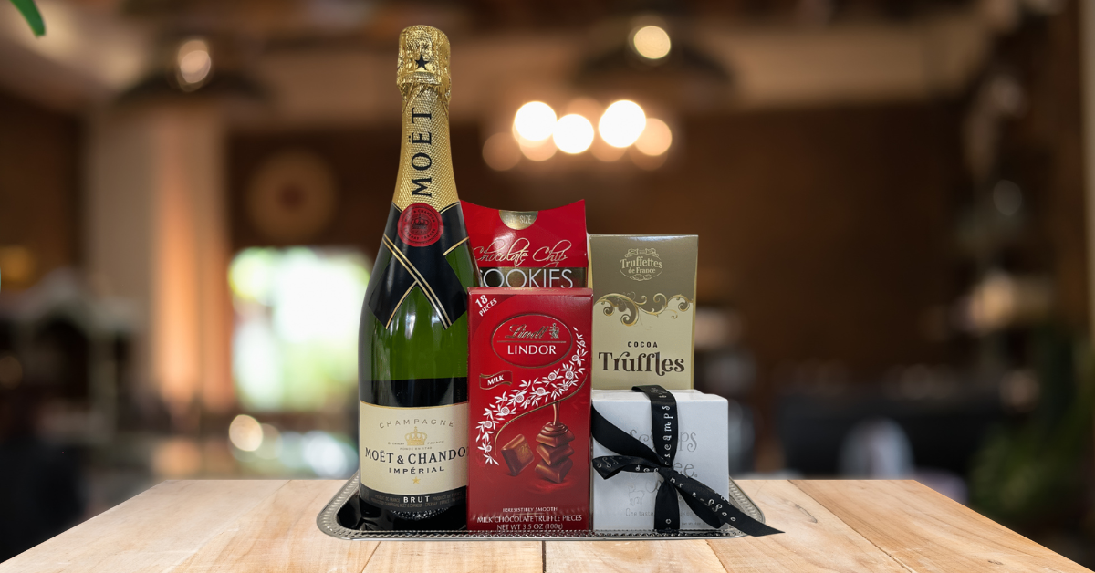 How to Host a Wine Tasting Night at Home Using a Gift Basket